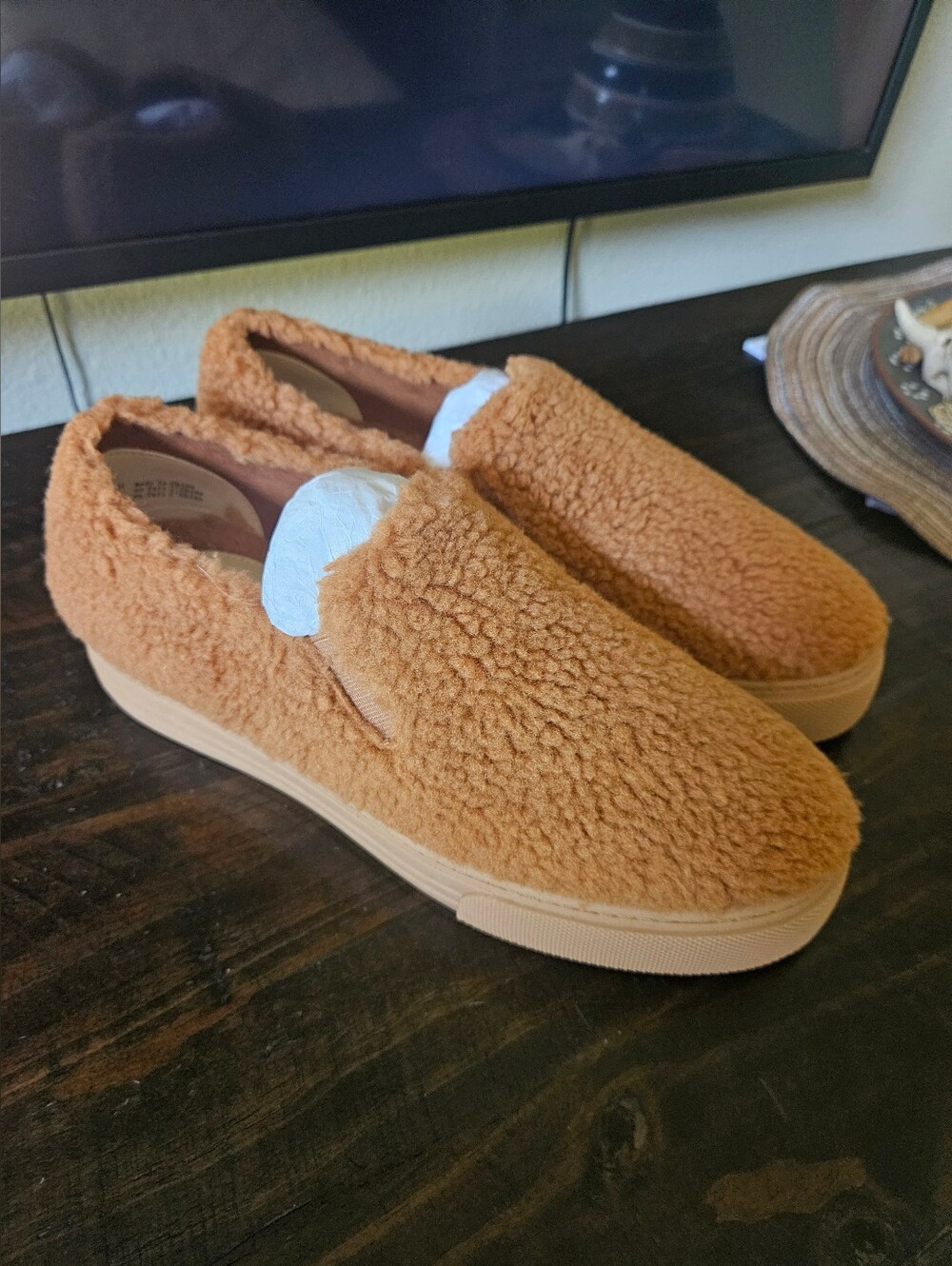 NEW BC Cozy Tan Slip-On Women Shoes